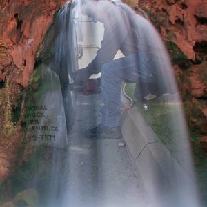 Meet your Posher, Manuel